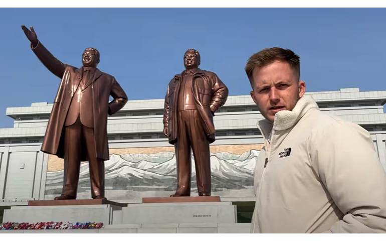 Хойд Солонгосоор аялсан англи залуу юу ярив?