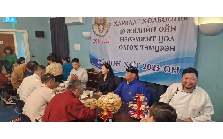 Европ дахь монголчууд Лондон хотноо шагай харваж наадав