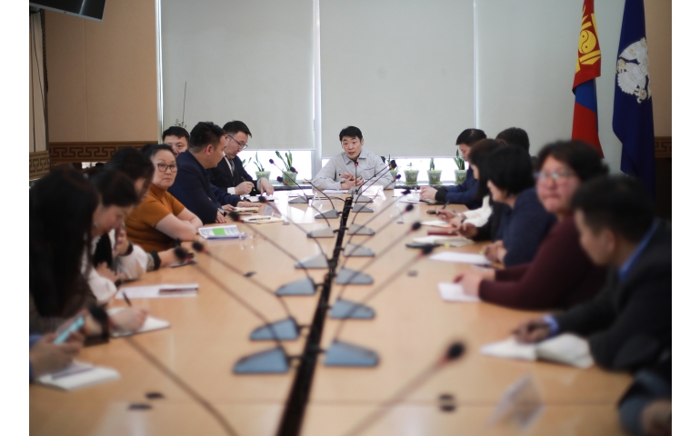 Нийслэлийн ногоон байгууламжийг нэмэгдүүлэх чиглэлээр аж ахуйн нэгжүүдтэй уулзав