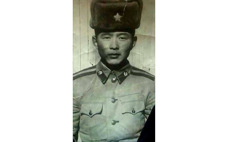 Цэргийн ангиас бичсэн захиа 37 жилийн дараа эзэндээ очжээ
