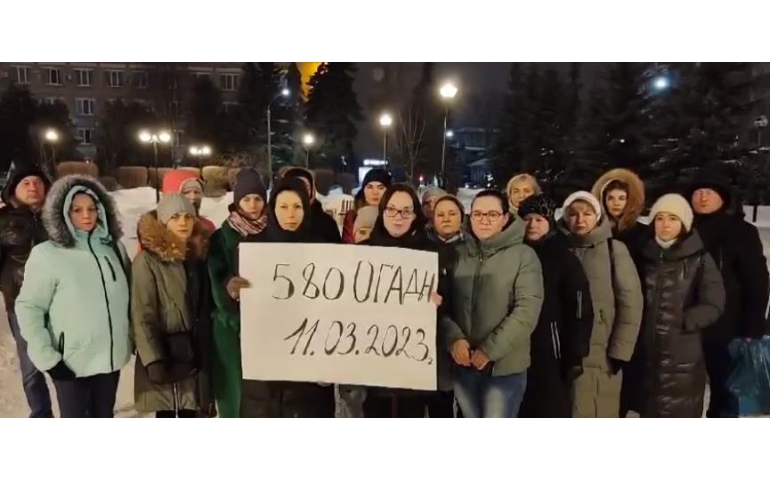 Орос ээжүүд Путинд шаардлага хүргүүлэв