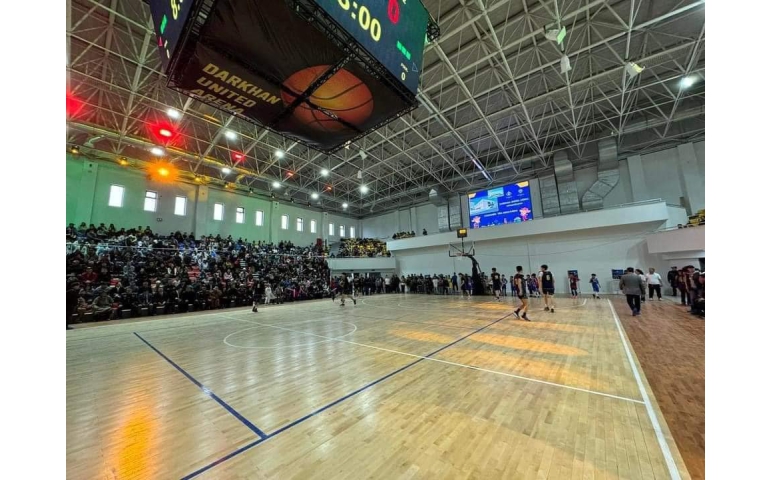 Дарханы шинэ спорт цогцолборт 1024 бөх барилдана