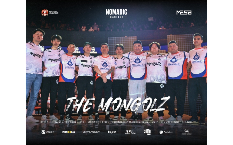 "The MongolZ"-ын тамирчид багийн хууччуултайгаа тогложээ